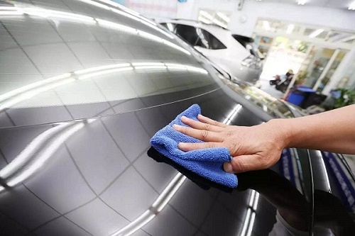 Dịch vụ tẩy nhựa đường bụi sơn uy tín tại tphcm